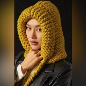 New🌟Anthropologie-Chunky Knit Hood-Gray